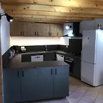 Les Copains بيت للعطل