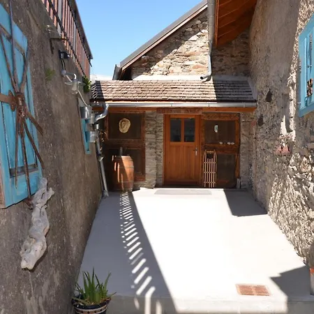 Holiday home Les Copains